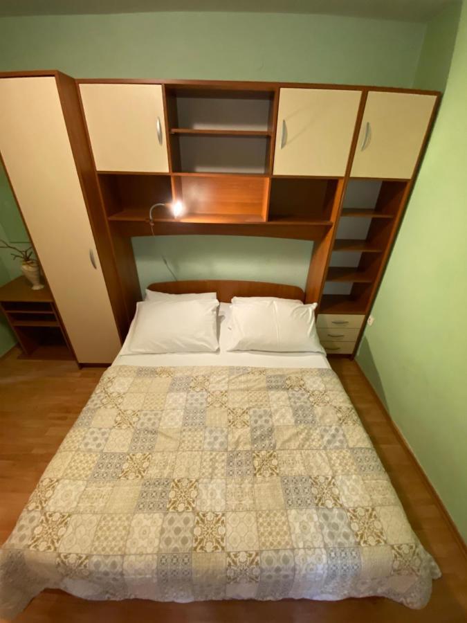 Rooms Josip Макарска Екстериор снимка