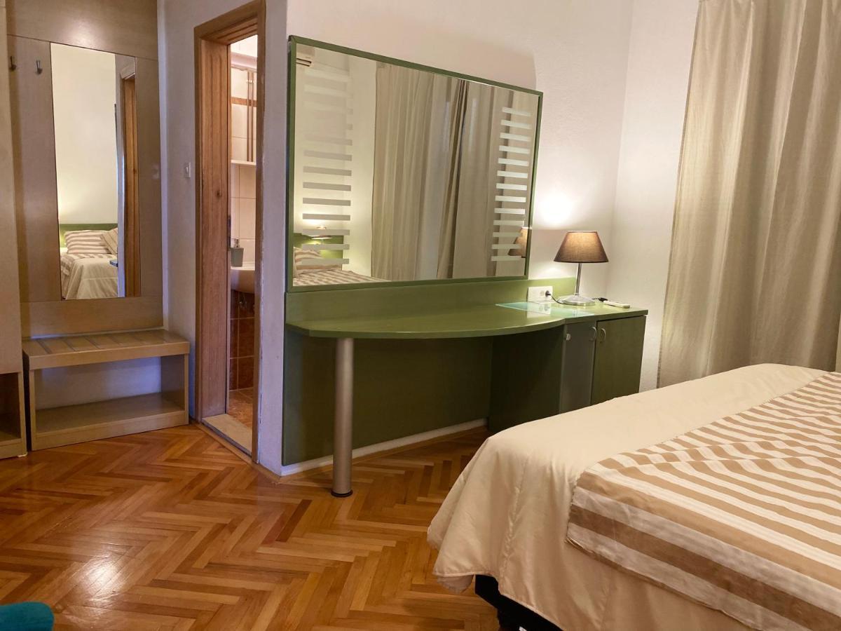 Rooms Josip Макарска Екстериор снимка